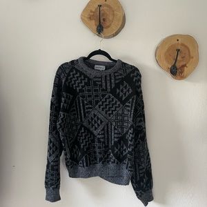 Thrifted oversized dad sweater | Perfect for winter!